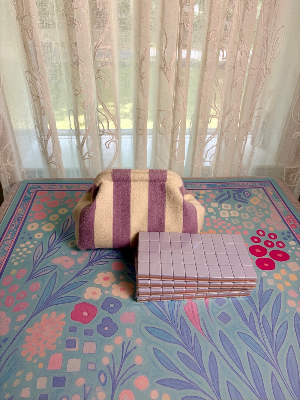 Lavender Mahjong Tiles πποΈπ©΅ and Tile Bag - Picture 2 of 10